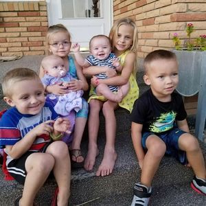 Meet your Posher, Caroline